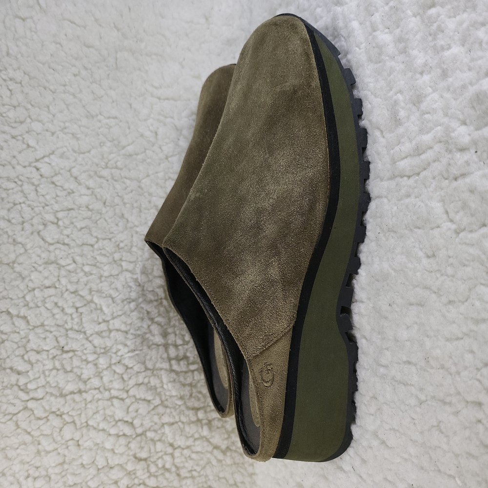 Guess Sport Women's Suede Leather Slipon -Size 9.